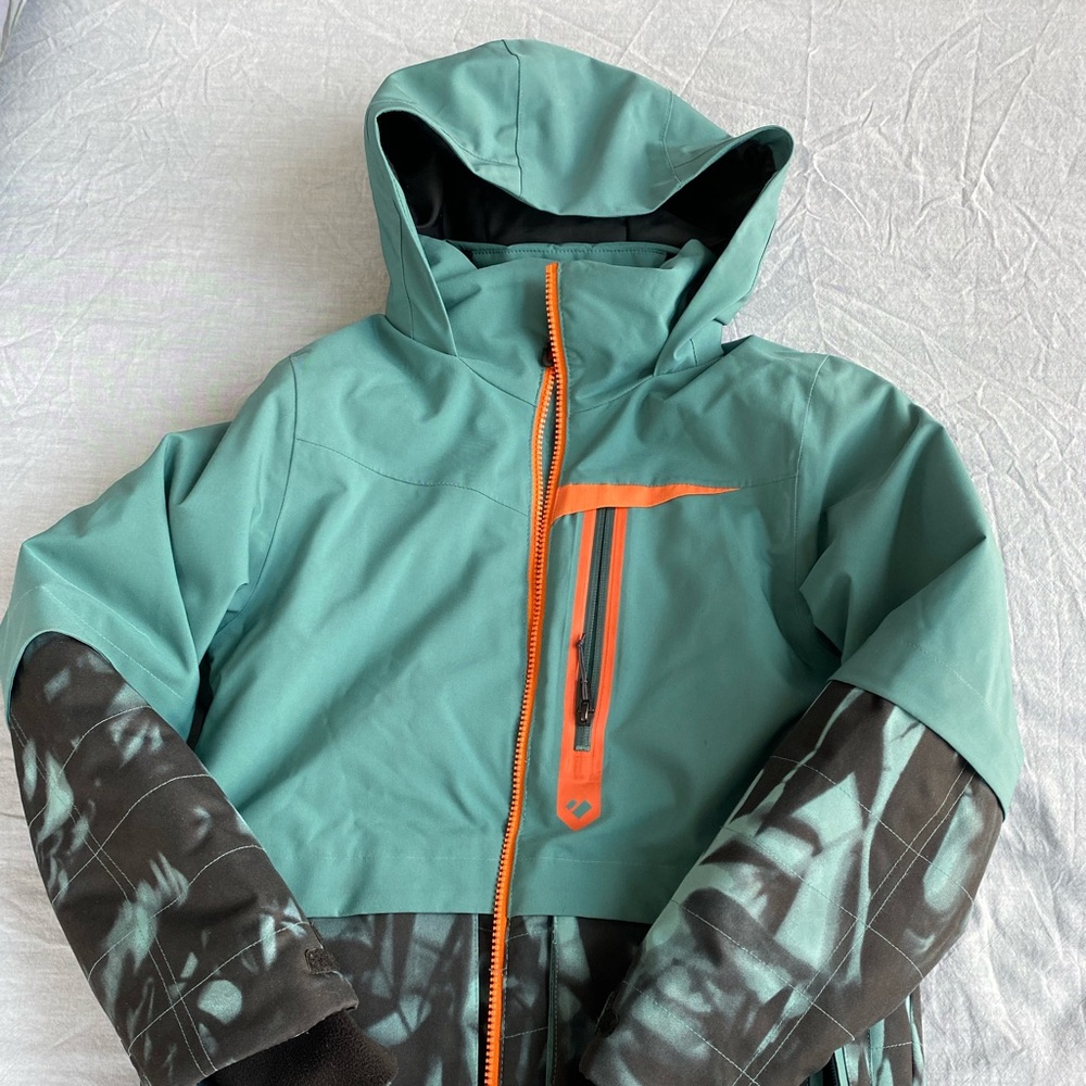 Kids obermeyer jacket size 8